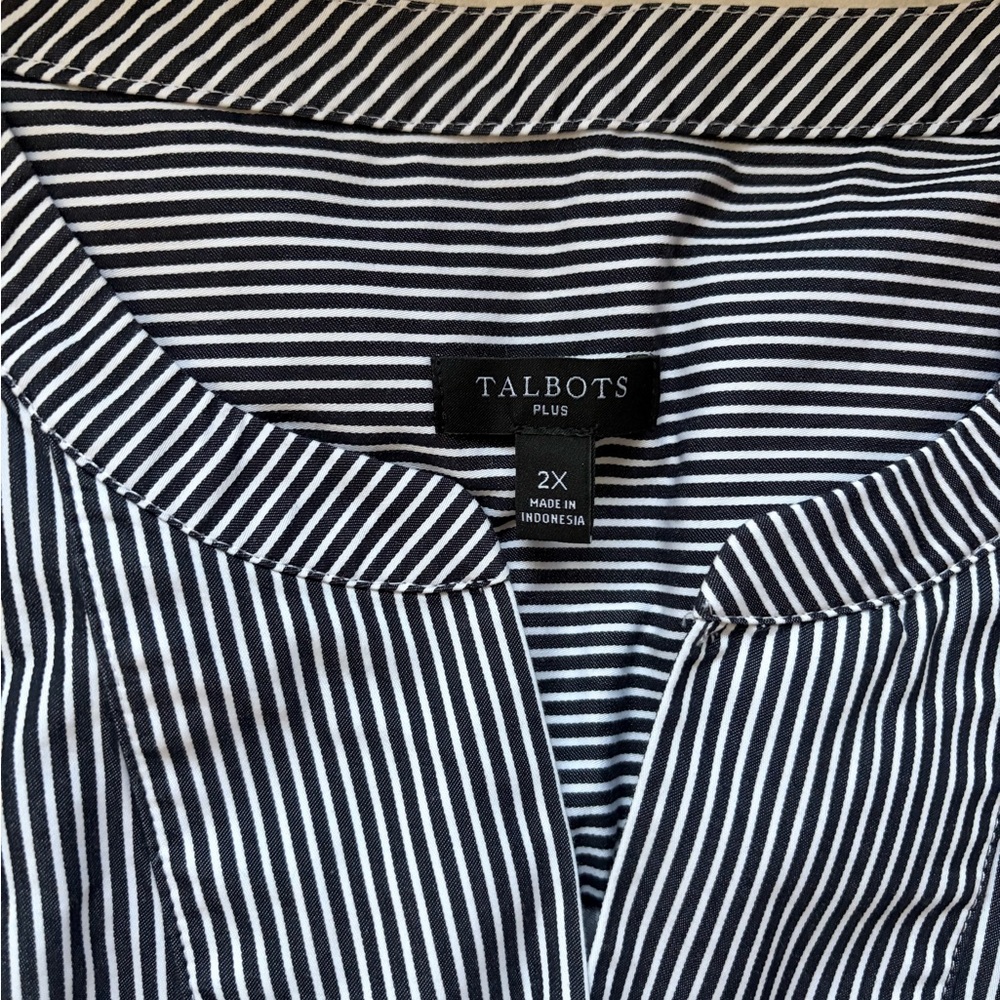 Talbots split neck blouse - Picture 3 of 6